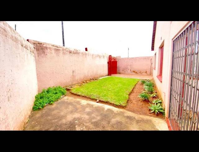 3 BEDROOM HOUSE FOR SALE IN MOHLAKENG
